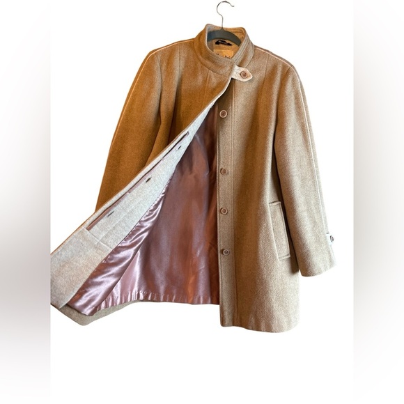 VINTAGE Italian coat, medium - Picture 7 of 12